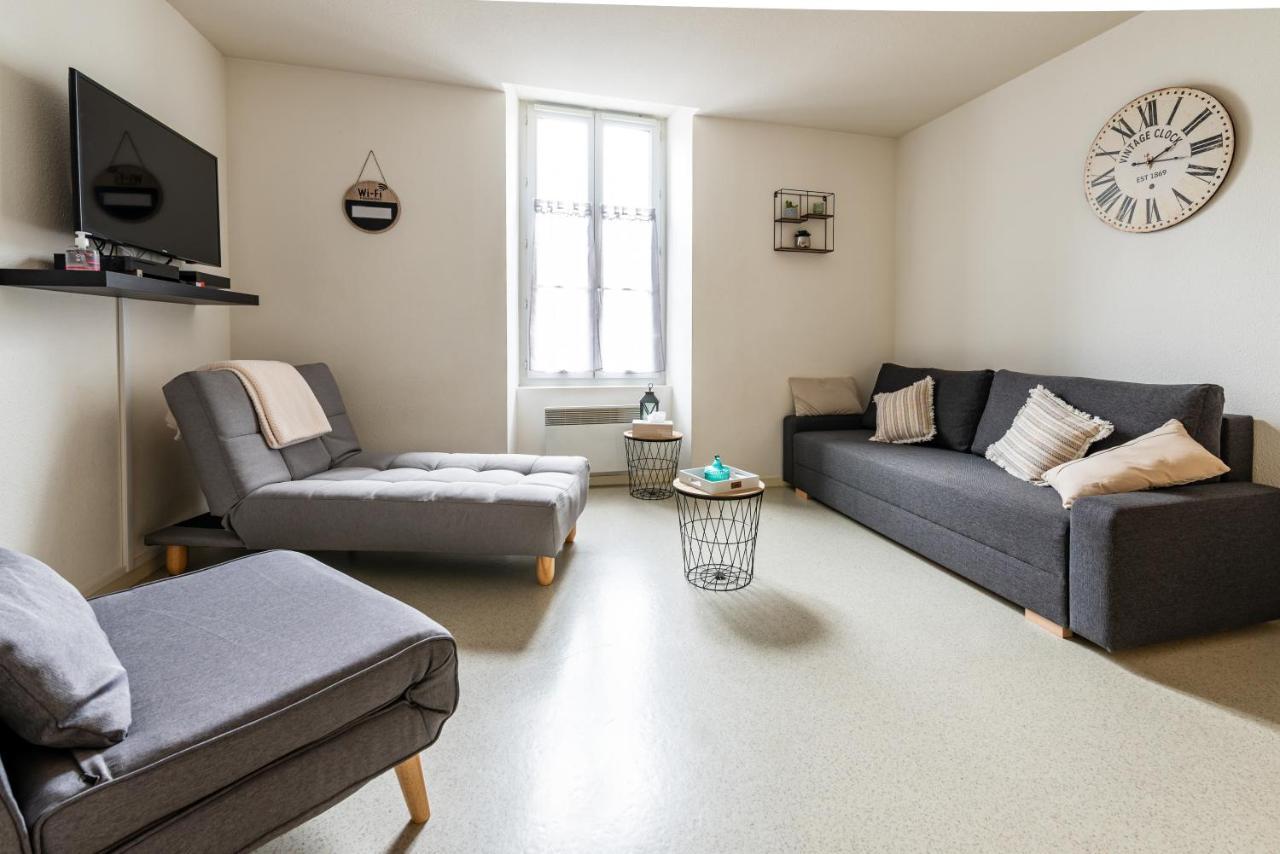 Studio Centre Ville Avec Parking Prive 숄레 외부 사진